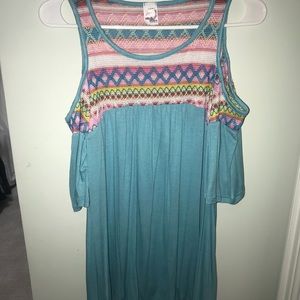 SO cute cut out shoulder blouse!